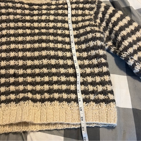 Vintage J. Crew Wool Textured Crochet Knit Striped Crewneck Sweater Medium - Picture 9 of 10